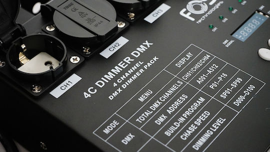 Fos Technologies FOS 4ch DMX Dimmer für Lichtkonsole mit 4 Steuerkanälen / 1 XLR-Eingang