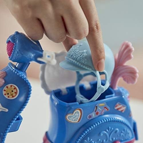 Hasbro Comfy Cinderella Sweet Scooter Doll Vehicle for 5+ years+ Years