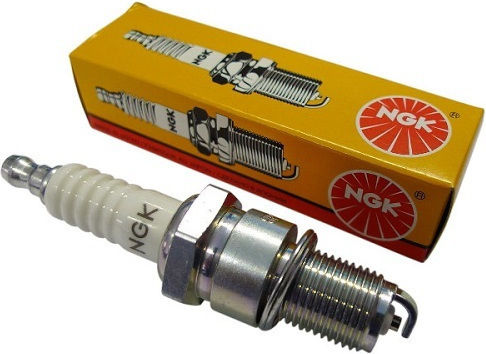 NGK Свещи за мотоциклет CR8EB