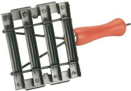Kerbl Metal Currycomb