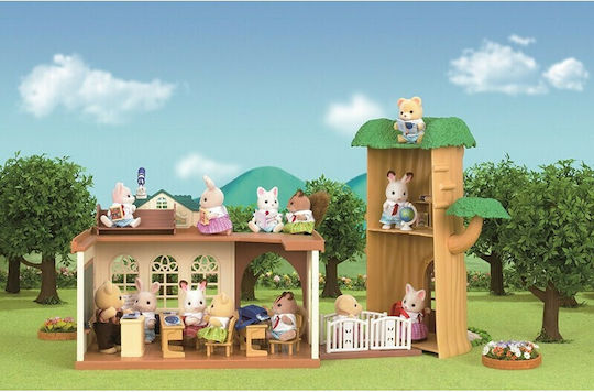 Epoch Toys Country Tree School Sylvanian Families για 3+ Ετών 30εκ. (Διάφορα Σχέδια)