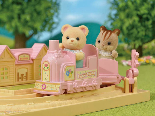 Epoch Toys Baby Choo-Choo Train Sylvanian Families For 3+ Years 17cm