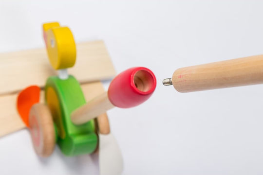 Joueco Ziehspielzeug Spiel mit Rädern Ente aus Holz für 12++ Monate