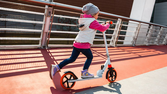 Lionelo Kinderroller Klappbar Luca 2-Rad Schwarz