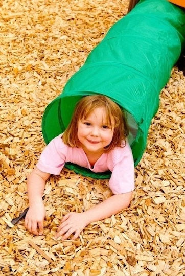 Little Tikes Παιδότοπος Seek & Explore Climber με Τσουλήθρα Πολύχρωμος για 3+ Ετών