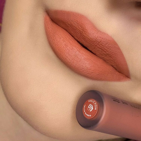 MUA Velvet Matte Long-Wear Liquid Lip Long Lasting Liquid Lipstick Matte Halcyon 3ml