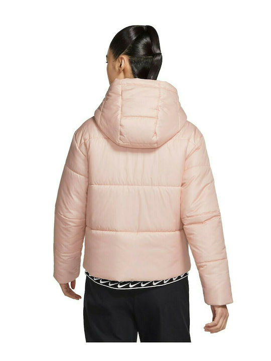 Nike Κοντό Γυναικείο Puffer Μπουφάν για Χειμώνα Repel Pink