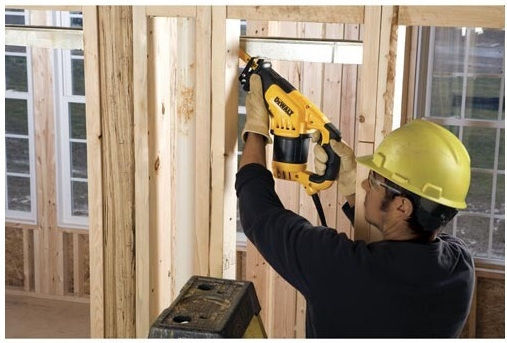 Dewalt Reciprocating Saw 1050W