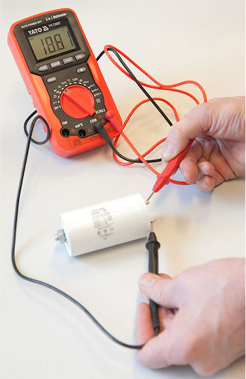 Yato Digitales Multimeter mit AC / DC / Widerstand / Kapazität / Temperaturmessung YT-73087