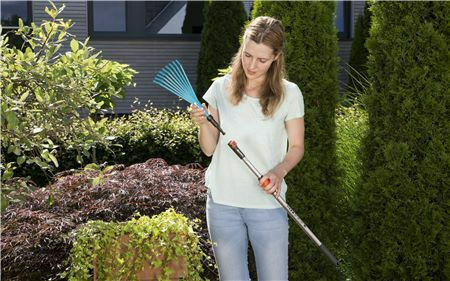 Gardena Combisystem Hand Lawn Rake with Handle Combi