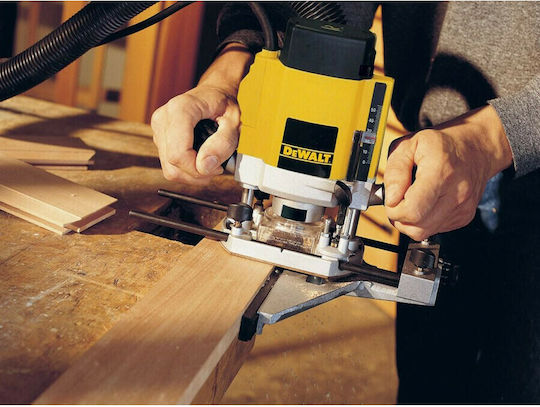 Dewalt Κάθετη Φρέζα 2000W με Ρύθμιση Ταχύτητας και με Σύστημα Αναρρόφησης