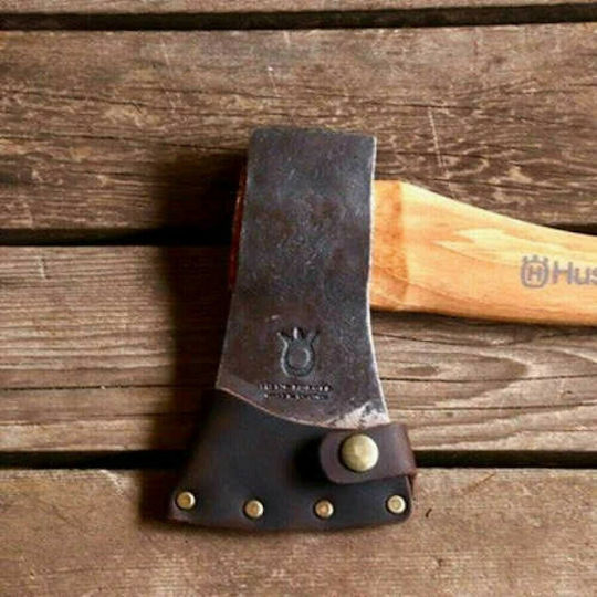 Husqvarna 576 92 64-01 Axe Shredding Length 37.5cm and Weight 600gr with Wooden Handle