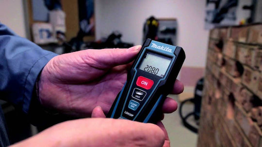 Makita Laser Distance Meter LD030P with Range up to 30m
