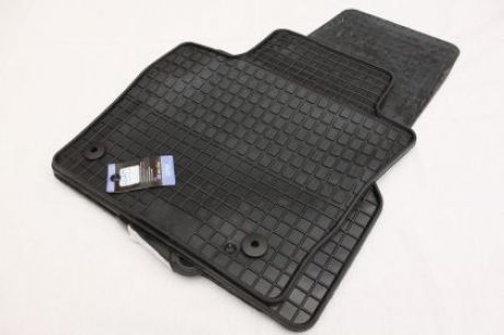 Petex Set of Front and Rear Mats 4pcs for Audi Q3 2011 Black