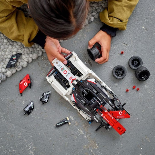 LEGO Technic Formula E Porsche За Възраст 9+