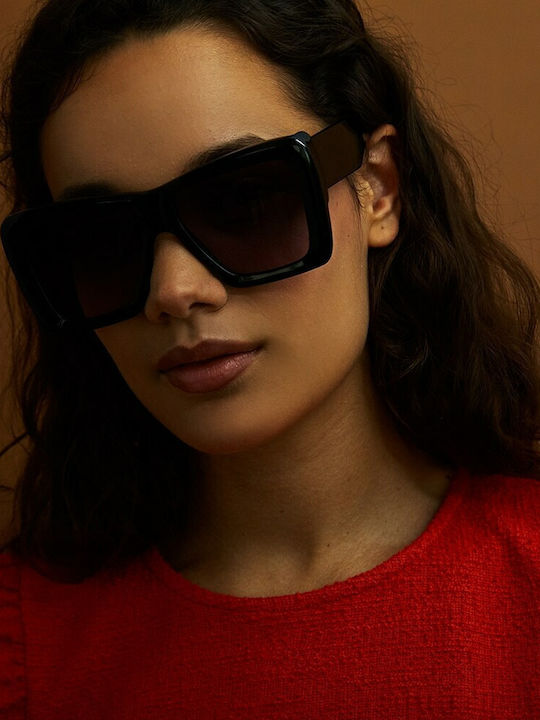 Gigi Barcelona Nicole Women's Sunglasses with Black Plastic Frame and Black Polarized Lens 6456/1
