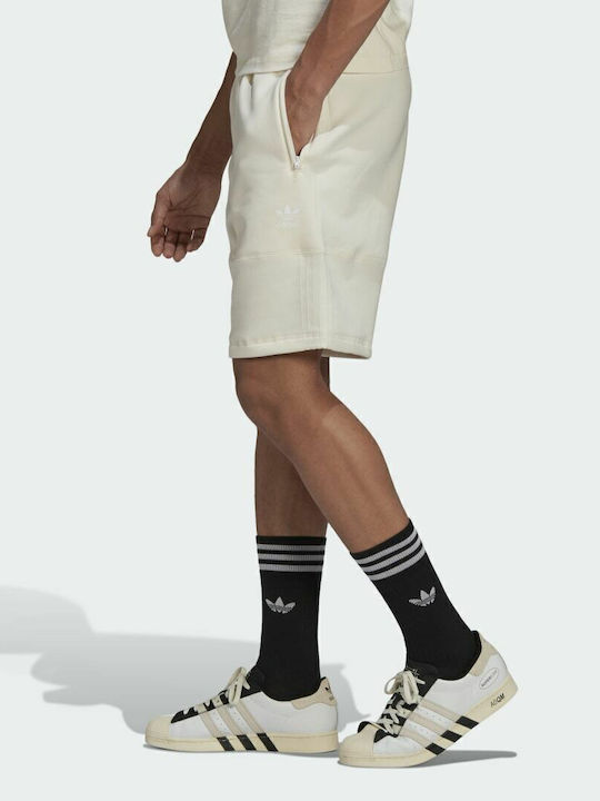 Adicolor Clean Classics Pantaloni Scurți Sport Bărbați Regular Fit Ned vopsiți