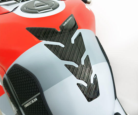 One Design Αυτοκόλλητο Προστατευτικό Ρεζερβουάρ Onedesign Carbon Look Γκρι