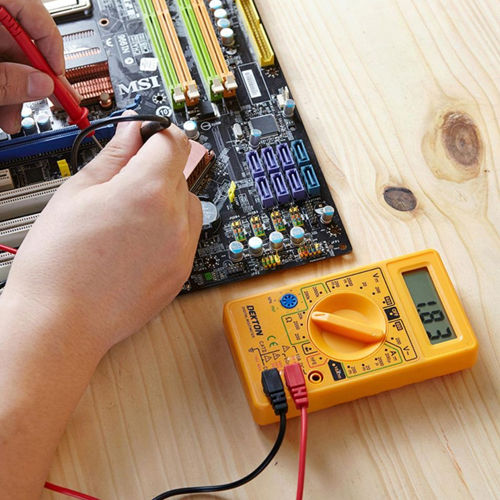 Dekton Digitales Multimeter mit AC / DC Messung DT95210