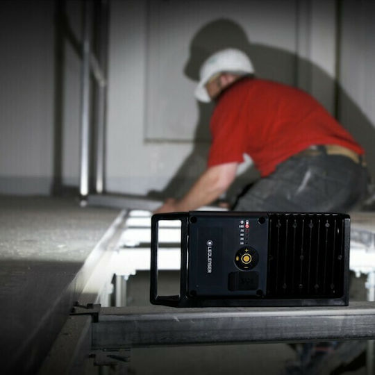 LedLenser Επαναφορτιζόμενος Προβολέας Χειρός LED IP54 με Μέγιστη Φωτεινότητα 4500lm iF8R