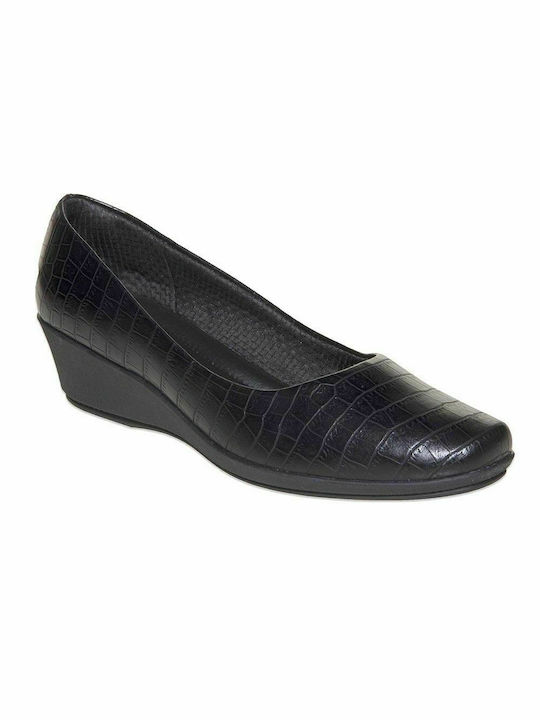 Piccadilly Women's Loafers in Black Color