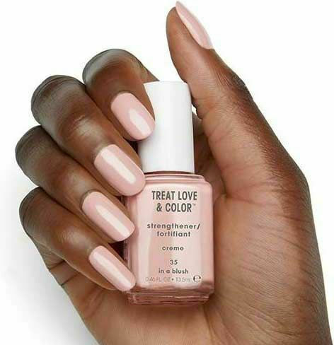 Essie Treat Love & Color Treatment with Collagen In a Blush 13.5ml