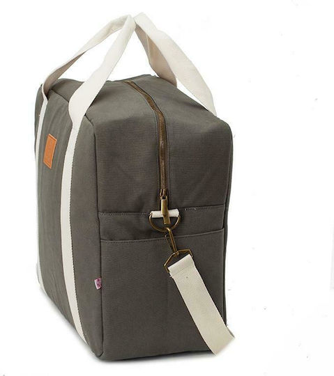 My Bag's Този шаблон на Liquid е шаблон за имена на продукти в категорията "Пелени". Преведете само текстовите възли на Liquid шаблона на български език, като запазите началния синтаксис и HTML таговете, без да променяте нищо между '{' и '}'. Торба за рамо/ръка на бременната Happy Family Grey 35x18x39см.