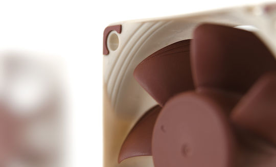 Noctua NF-A6x25 5V Case Fan 60mm 3000rpm Without LED Lighting And 4-Pin PWM Connection Brown