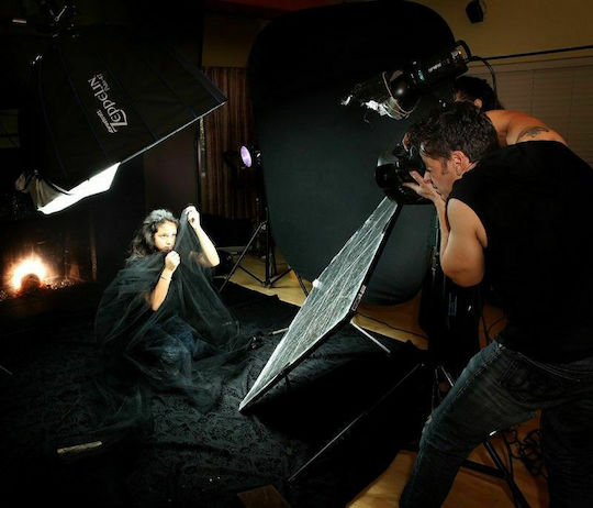 Skylux Scrim Jim Cine Kit Kit Φωτισμού για Studio (6' x 6')