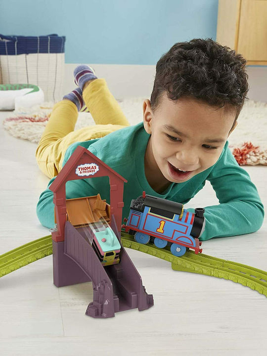 Великденска Свещ с Играчка Thomas & Friends Писта и Станция за Ремонт с Карли и Санди за 3+ Години Fisher Price