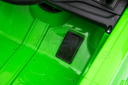 Audi RS Q8 Μονοθέσιο με Τηλεκοντρόλ Licensed 12 Volt Πράσινο για 3+ Ετών