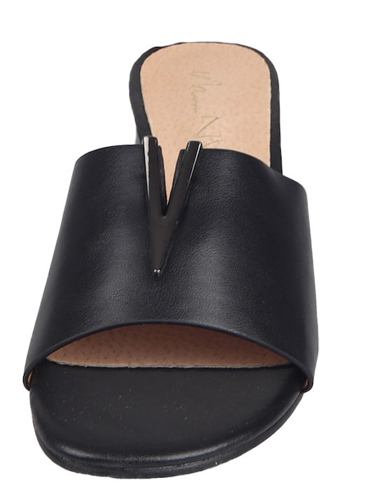 Mules with Chunky Low Heel in Black Color