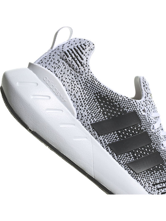 Swift Run 22 Sneakers Cloud White / Core Black