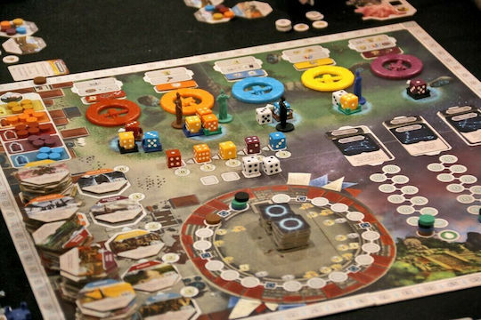 Board Game Origins: First Builders for 2-4 Players 14+ Years Old (EN) Board & Dice