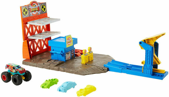 Hot Wheels Blast Station Car 1:64 Monster Truck for Ages 4+