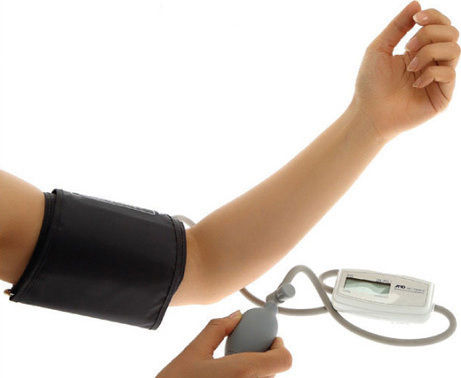 A&D UA 704 Electronical Blood Pressure Monitor Arm with Arrhythmia Detection