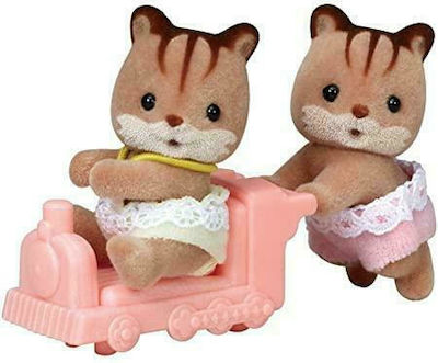 Epoch Toys Miniature Toy Walnut Squirrel Twins Sylvanian Families for 3+ Years 4.4cm. (Various Designs/Assortments of Designs) 1pc