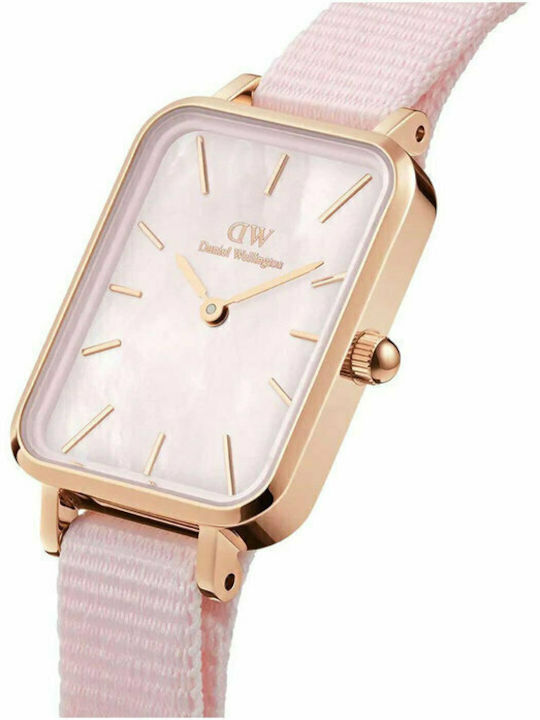 Daniel Wellington Quadro Unitone Кварцов Часовник с Текстилна Каишка Daniel Wellington Quadro Unitone Кварцов Часовник с Текстилна Каишка
