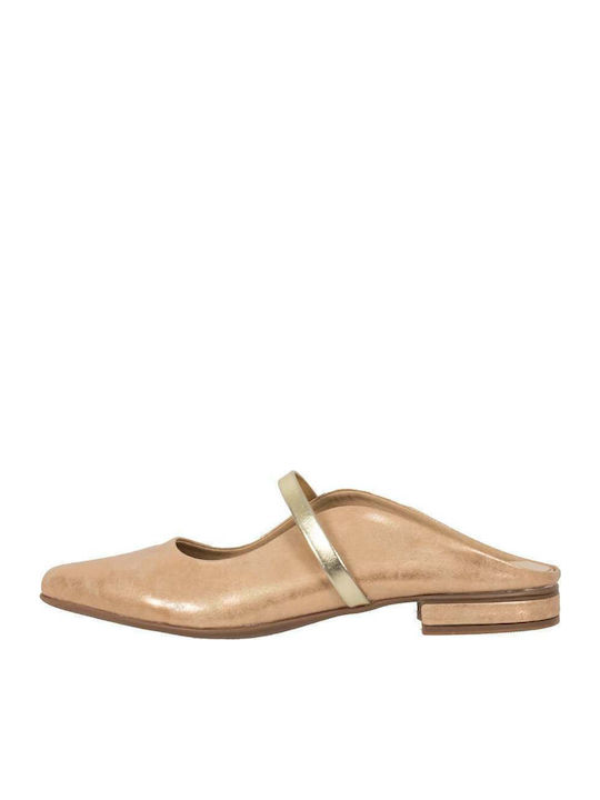 Flach Leder Mules in Gold Farbe
