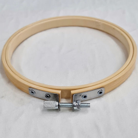 Embroidery Hoop Wooden Screw No 8 995-8