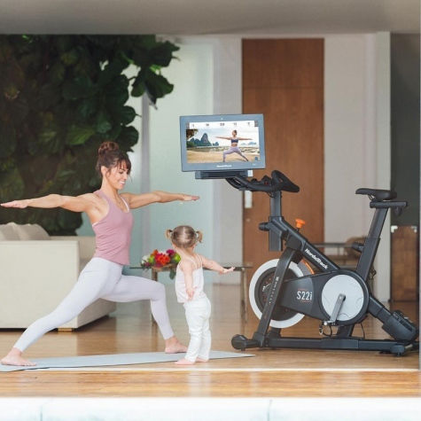 NordicTrack Commercial S22i Studio Bicicletă de exerciții în picioare Magnetic cu roți