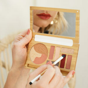 Zao Organic Makeup Desert Rose Makeup Palette for Face, Eyes & Lips