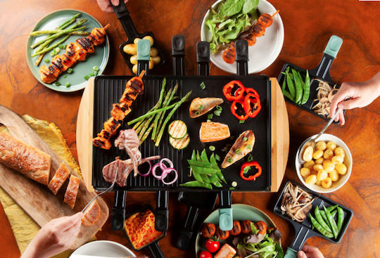 Domo Tischplatte Elektrogrill Raclette Glatte und Geriffelte Platte 1200W mit einstellbarem Thermostat 47.6cmx23.8cmcm