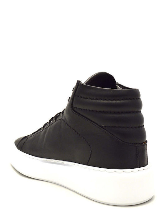 Boots Black