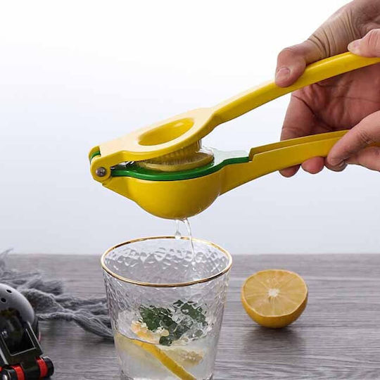Homestyle Hand Press Lemon made of Metal in Yellow Color