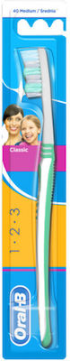 Oral-B 1 2 3 Classic Manual Toothbrush Medium Green 1pcs