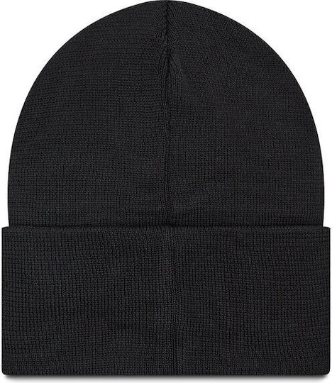 Beanie Beanie Knitted in Black color