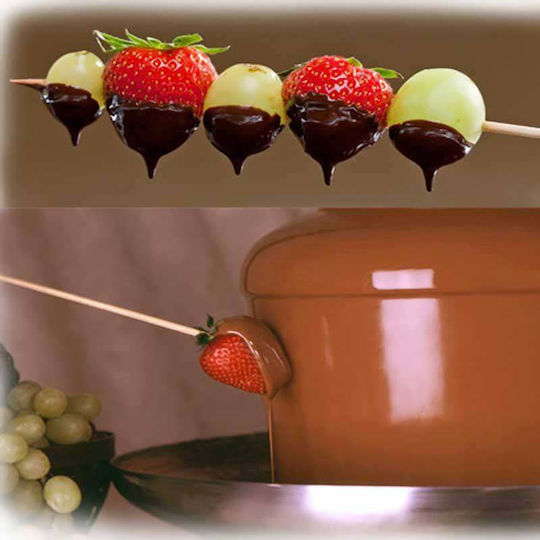Brown Chocolate Fountain CFS-3471 65W 14.5x14.5x22cm