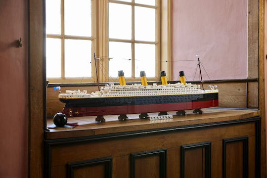 LEGO Icons Titanic Für 18+ Jahre 9090 Stück