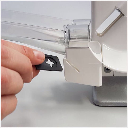 Westmark Pit Extractor made of Plastic